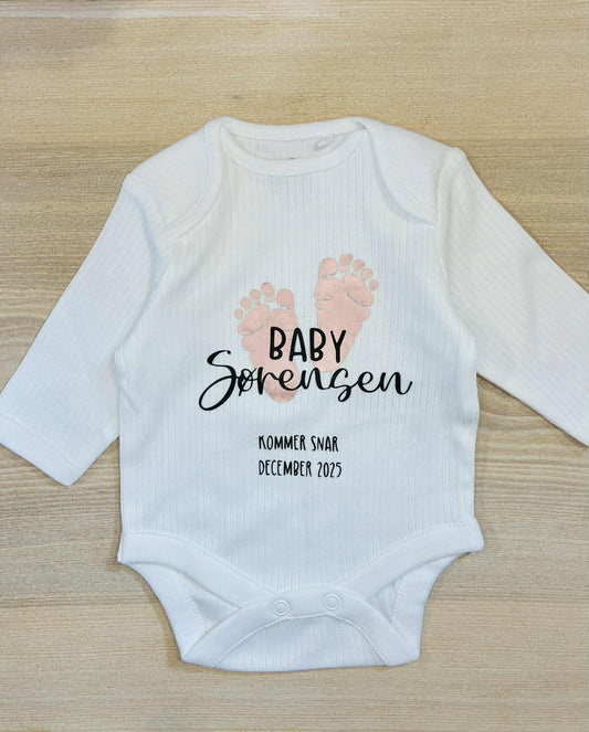 Babybody med fødder